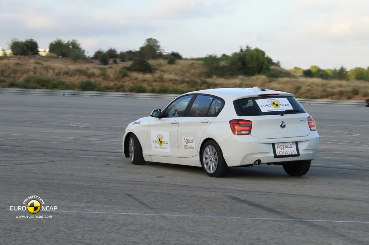 BMW Serie1: 5 stelle Euro NCAP (4)