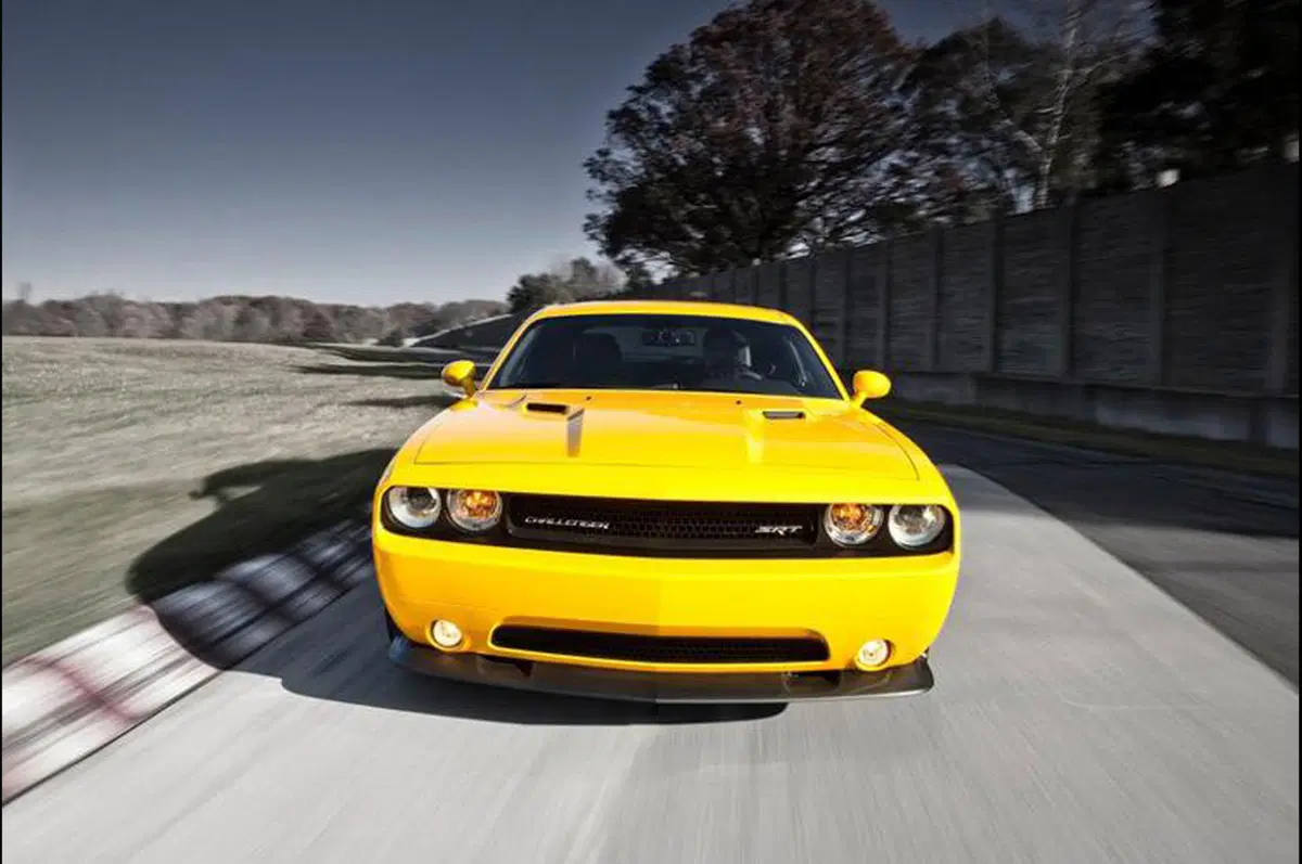Dodge Challenger SRT8 392 Yellow Jacket