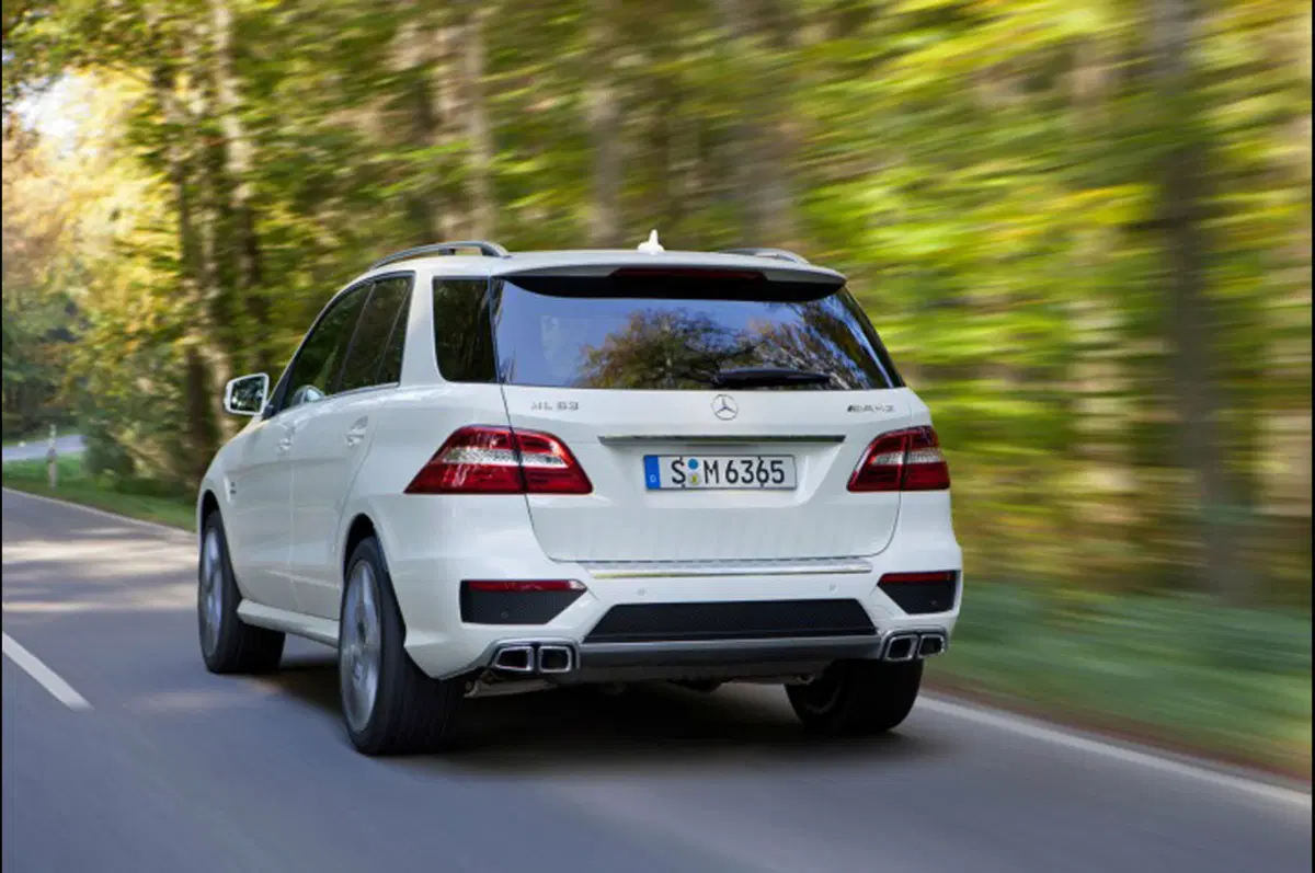 Mercedes-Benz ML 63 AMG (2)