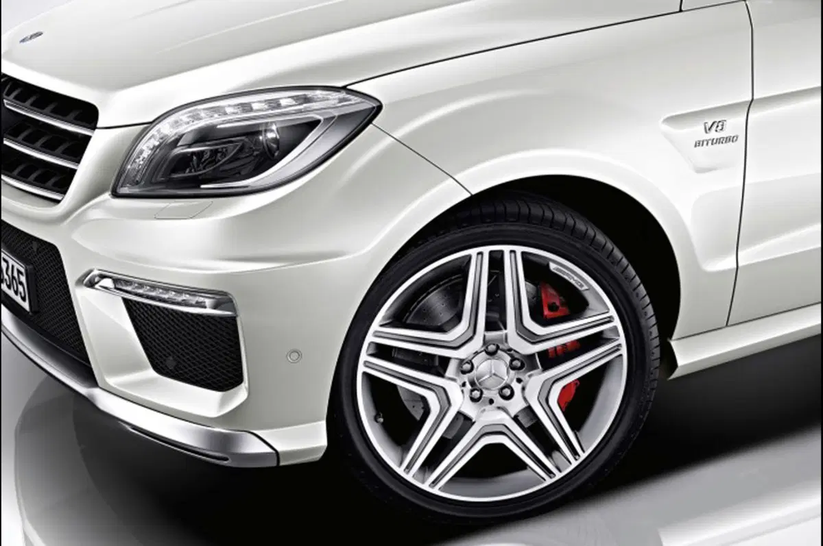 Mercedes-Benz ML 63 AMG (15)