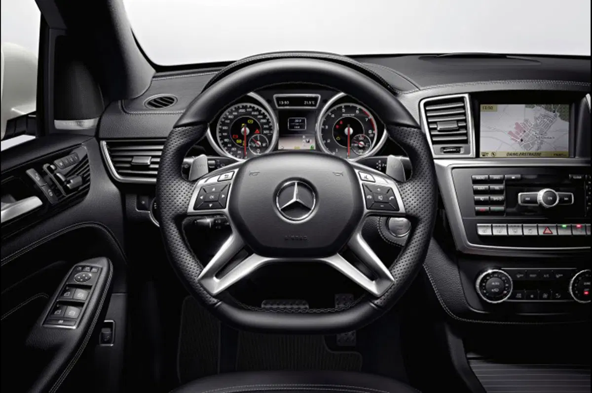 Mercedes-Benz ML 63 AMG (19)