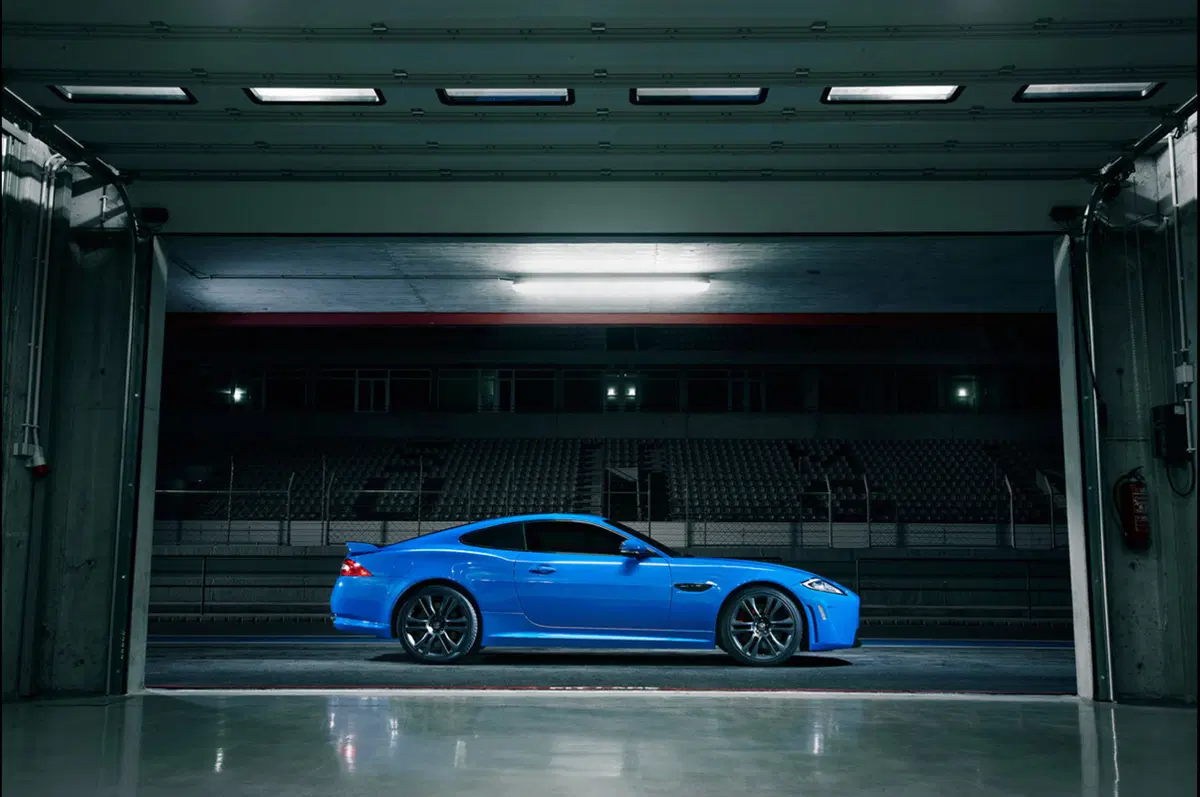 Jaguar XKR-S: listino prezzi (8)