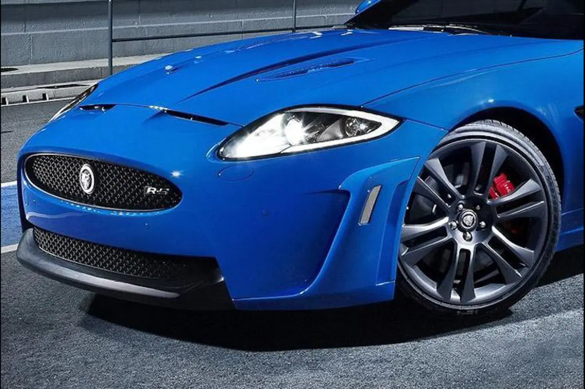 Jaguar XKR-S: listino prezzi (11)