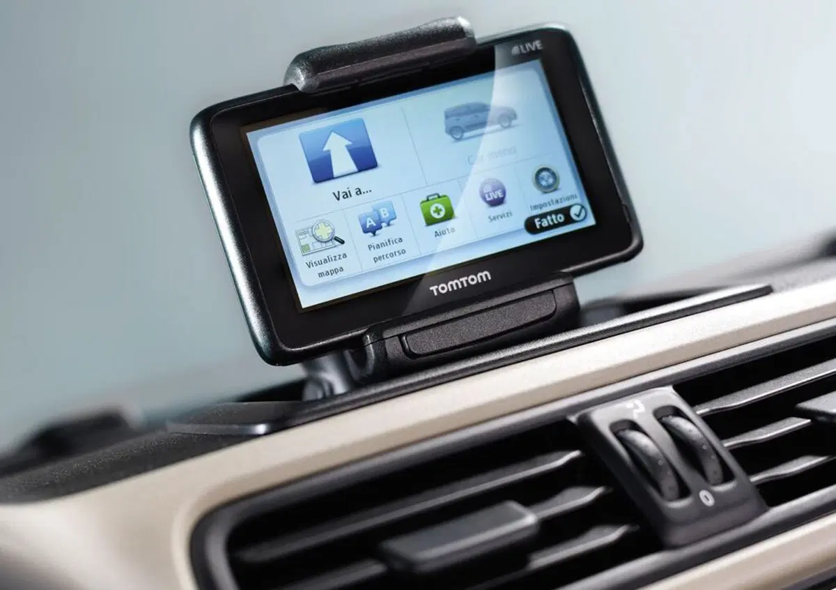 La nuova Fiat Panda guadagna i sistemi "LSCM" e "Blue&amp;Me TomTom2 LIVE"