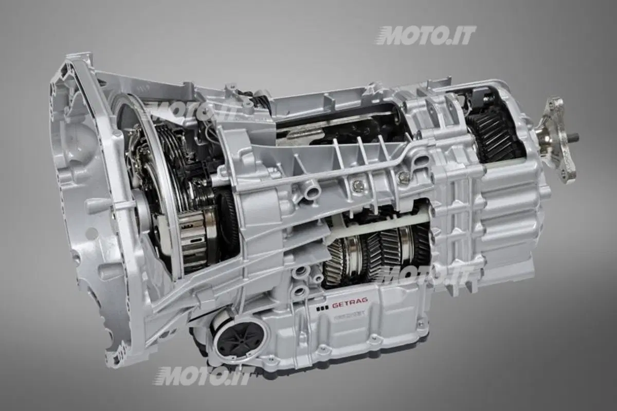 BMW M5 F10: uno sguardo sotto al vestito (20)