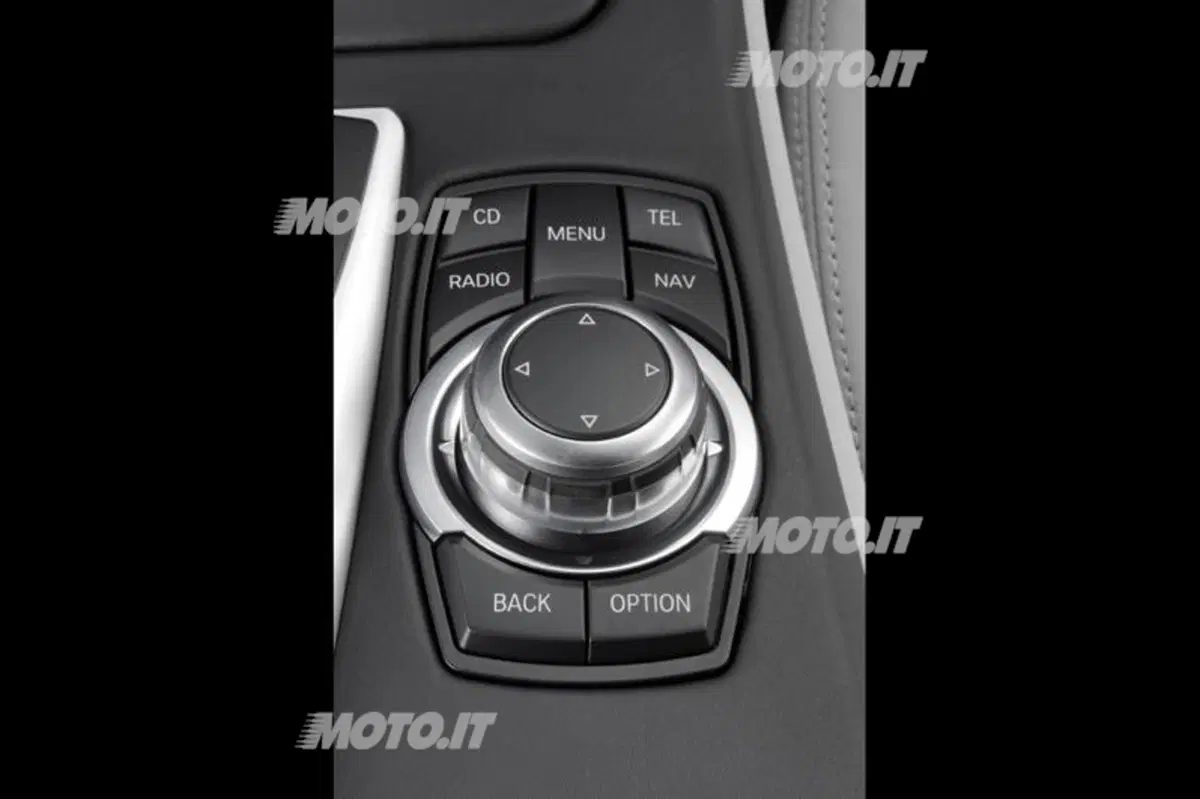 BMW M5 F10: uno sguardo sotto al vestito (28)