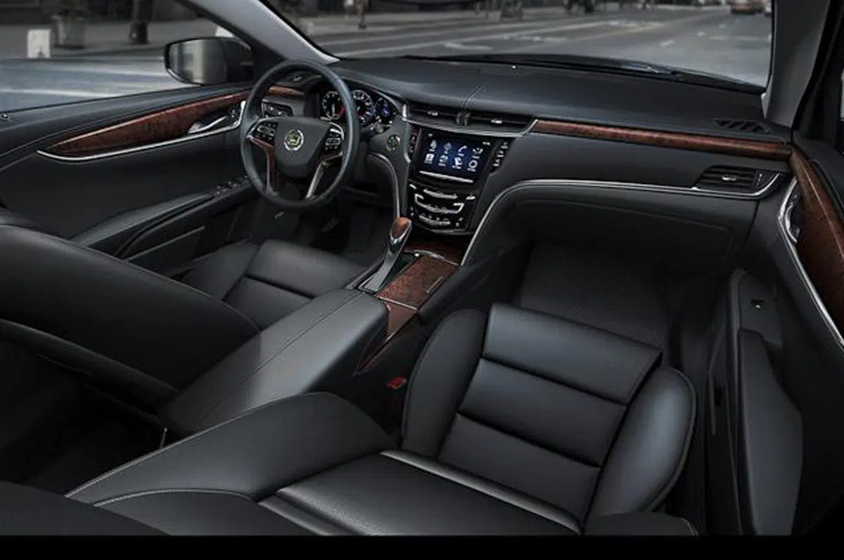 Cadillac XTS: prime immagini ufficiali (5)
