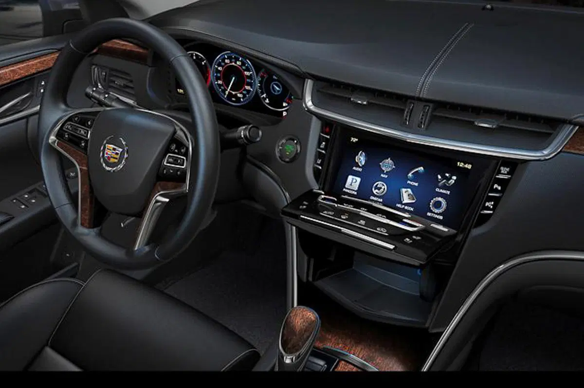 Cadillac XTS: prime immagini ufficiali (7)