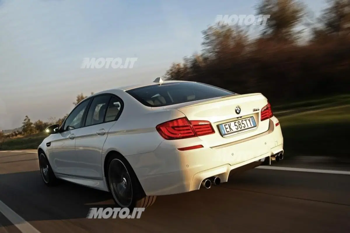 BMW M5 (3)