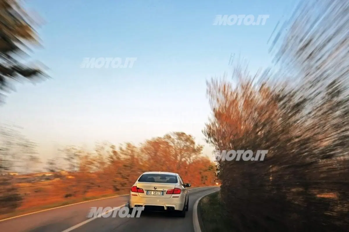 BMW M5 (4)