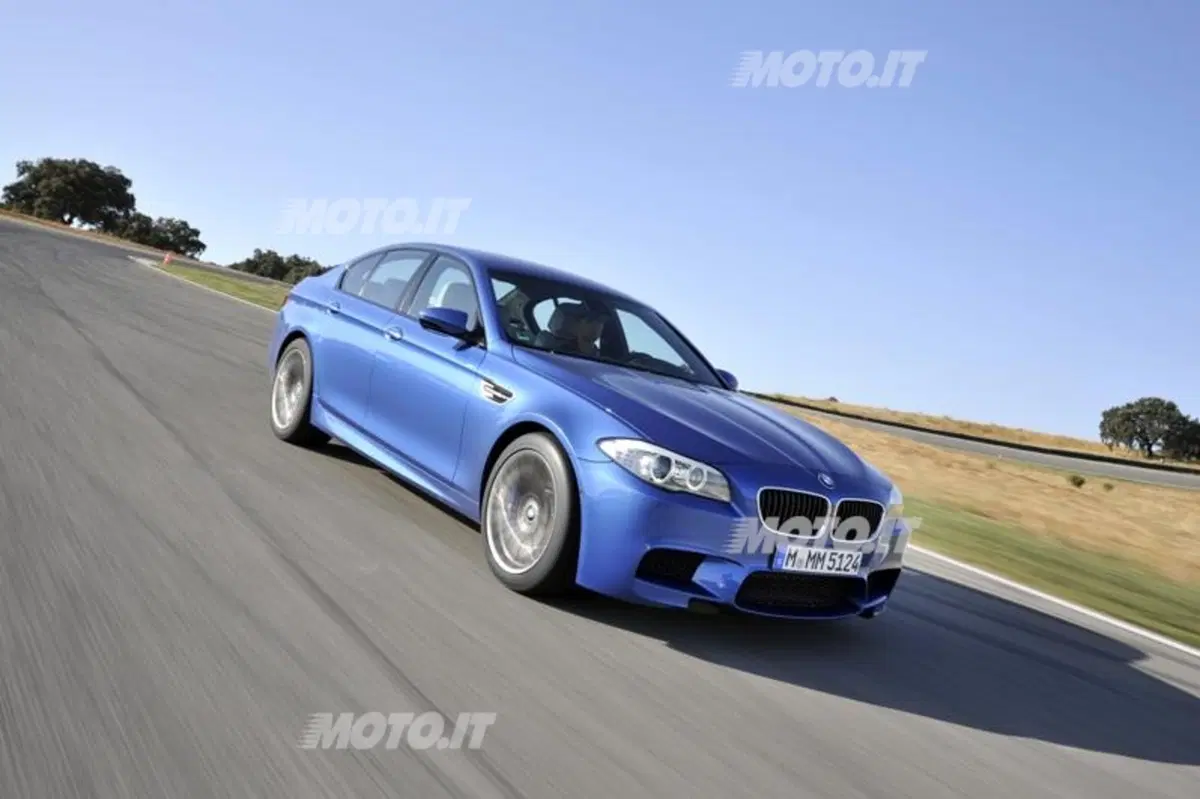 BMW M5 (5)