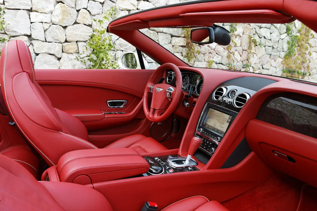 Bentley Continental GTC Convertible a Los Angeles (8)
