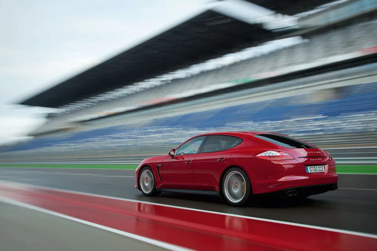 Porsche Panamera GTS (2)