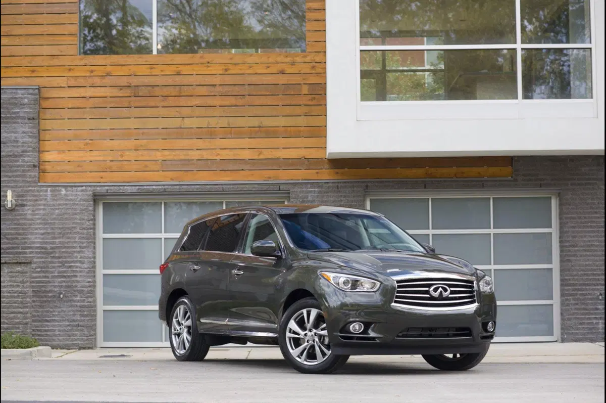 Infiniti JX svelata a Los Angeles