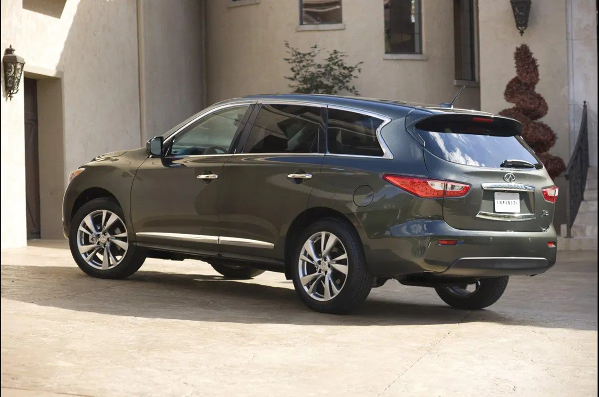 Infiniti JX svelata a Los Angeles (3)