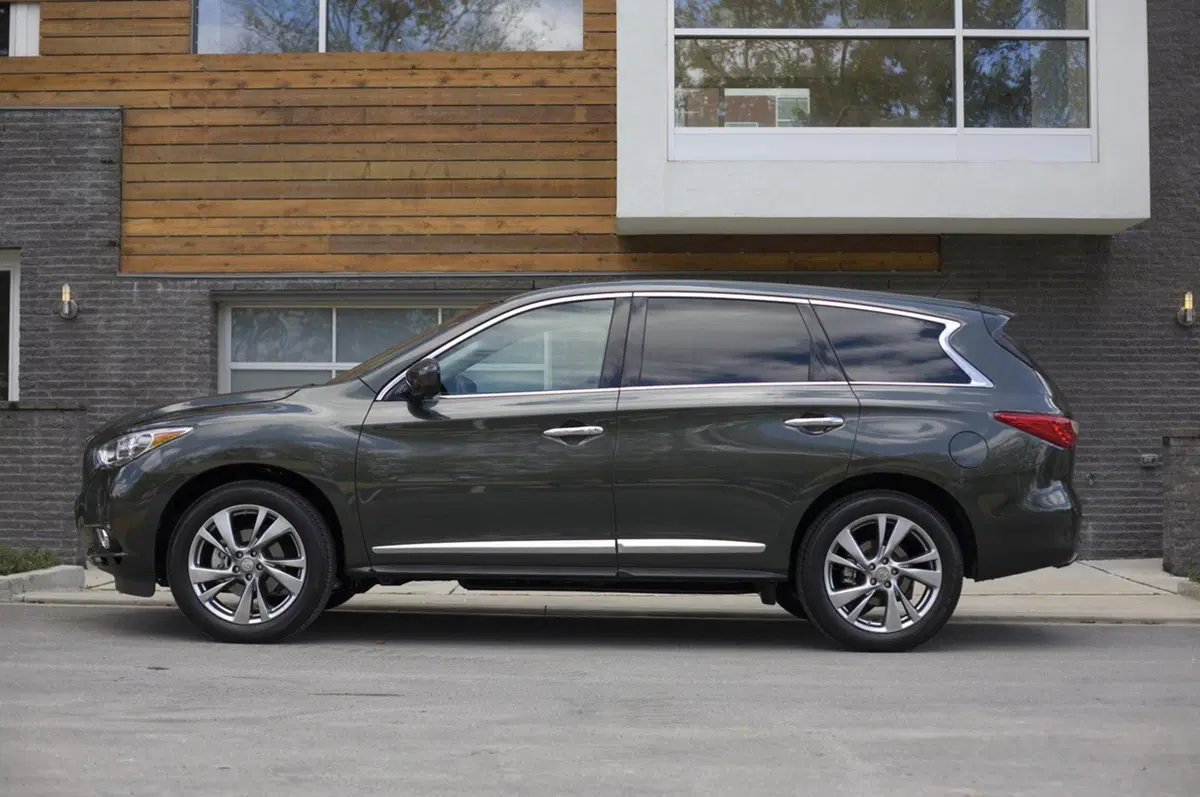 Infiniti JX svelata a Los Angeles (4)