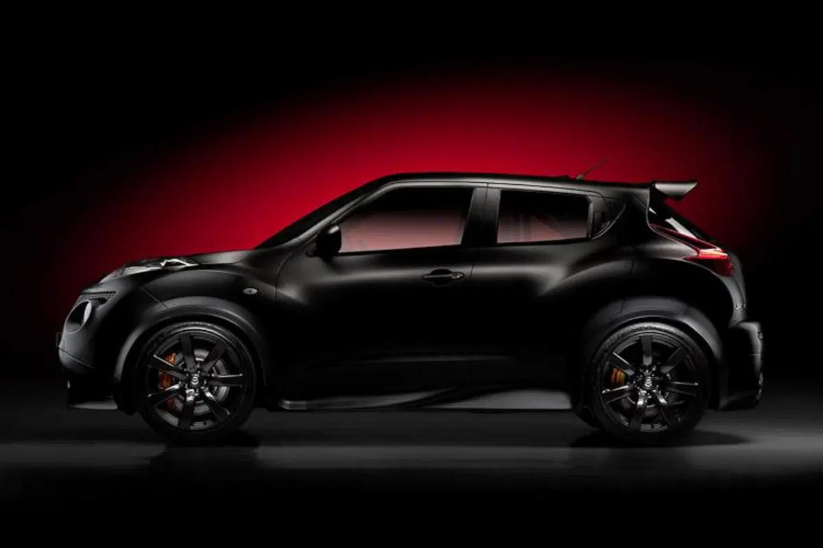 Nissan Juke-R: pronta per la pista (2)