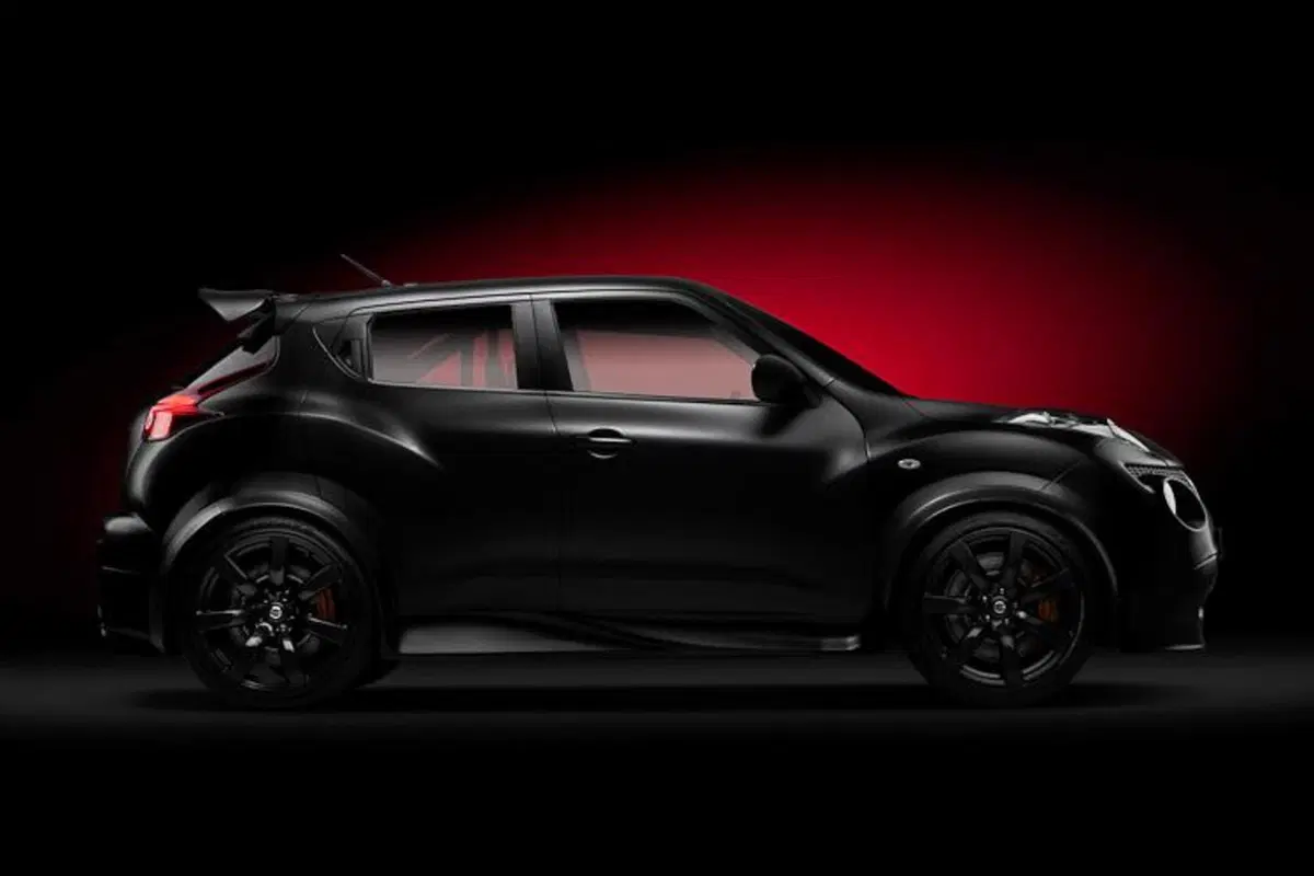 Nissan Juke-R: pronta per la pista (3)