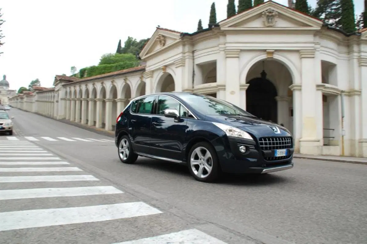 Peugeot 3008 con Pack Rossignol Experience (7)