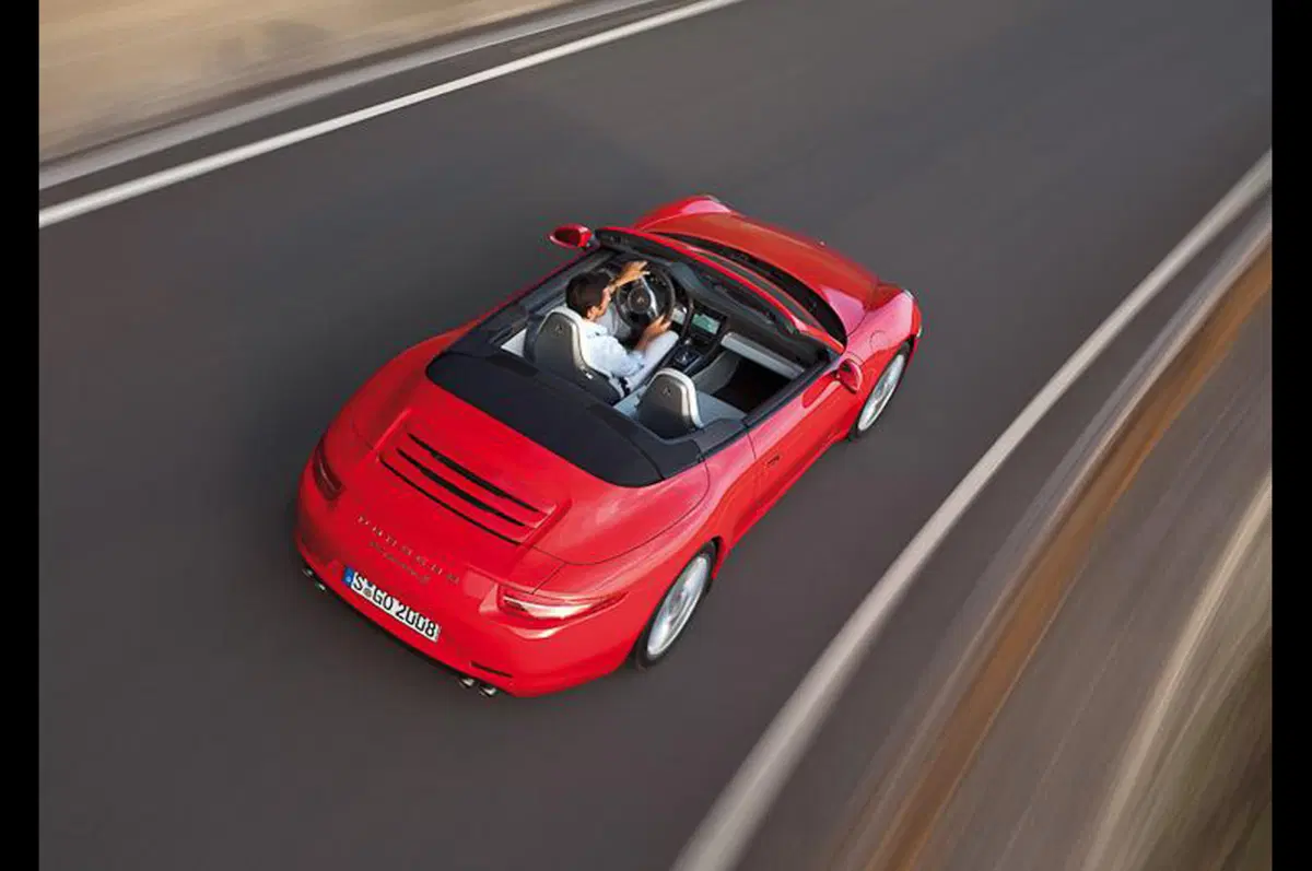 Porsche 911 Carrera Cabriolet (3)