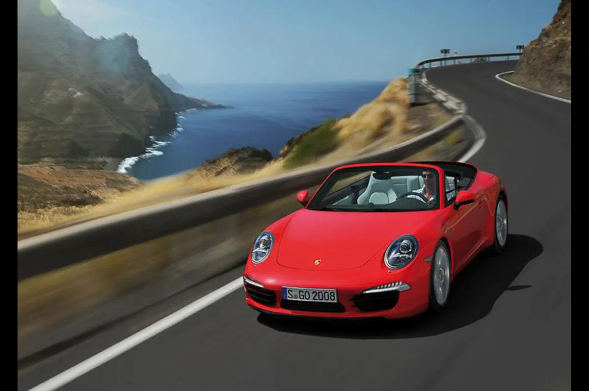 Porsche 911 Carrera Cabriolet (4)
