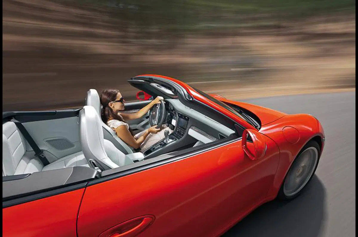 Porsche 911 Carrera Cabriolet (6)