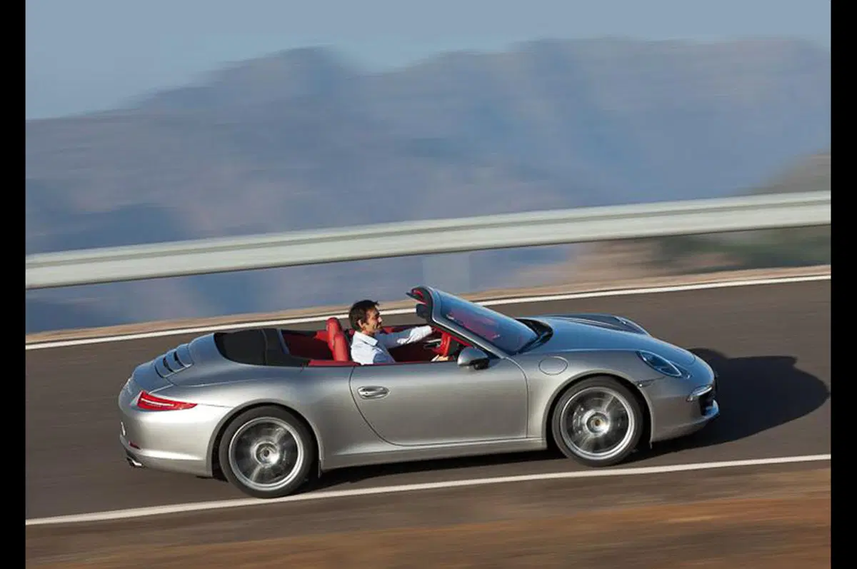 Porsche 911 Carrera Cabriolet (8)