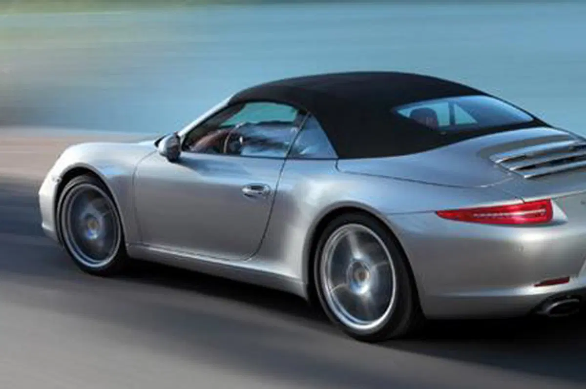 Porsche 911 Carrera Cabriolet (9)