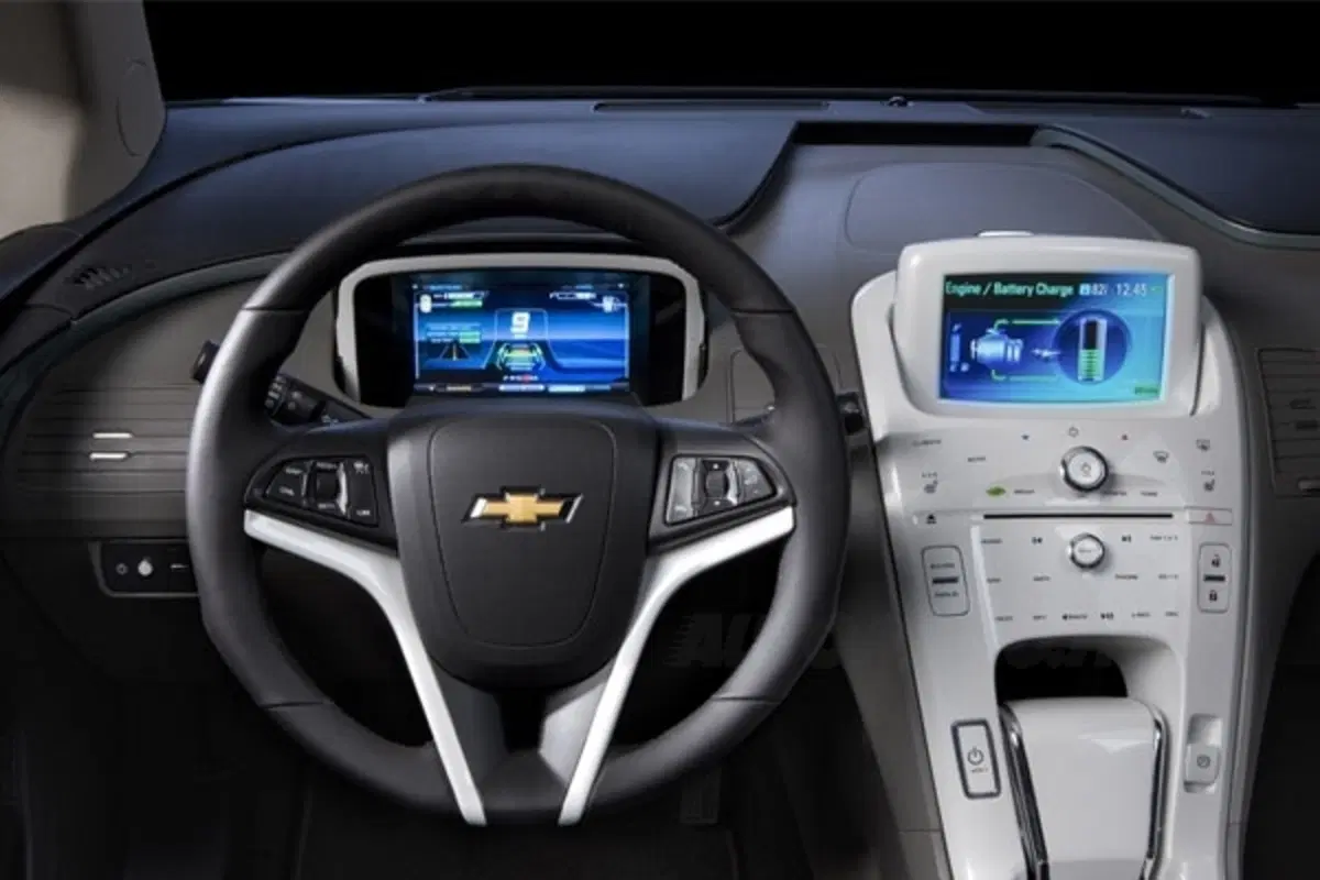 Chevrolet Volt: da febbraio nelle concessionarie (9)