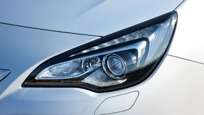 Opel: premiato con l'EuroNCAP Advanced il sistema AFL
