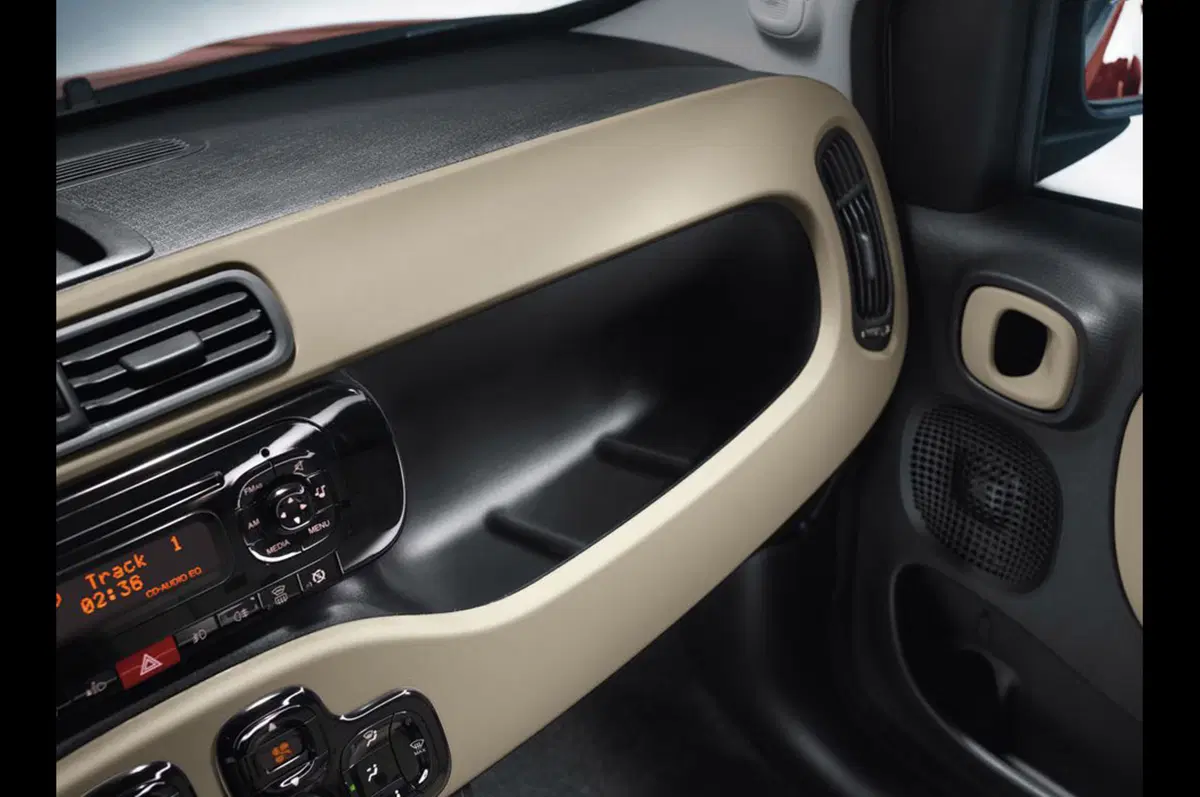 Fiat: gli interni della nuova Panda (3)