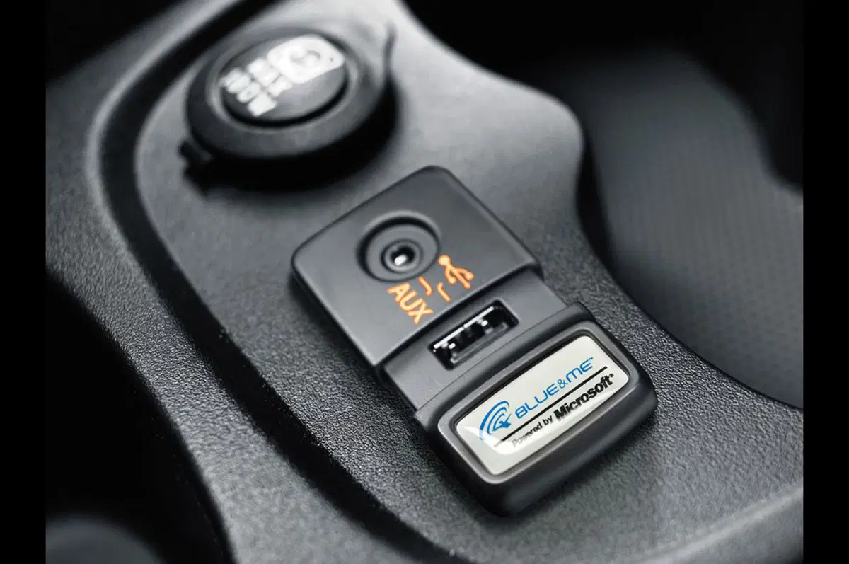 Fiat: gli interni della nuova Panda (4)