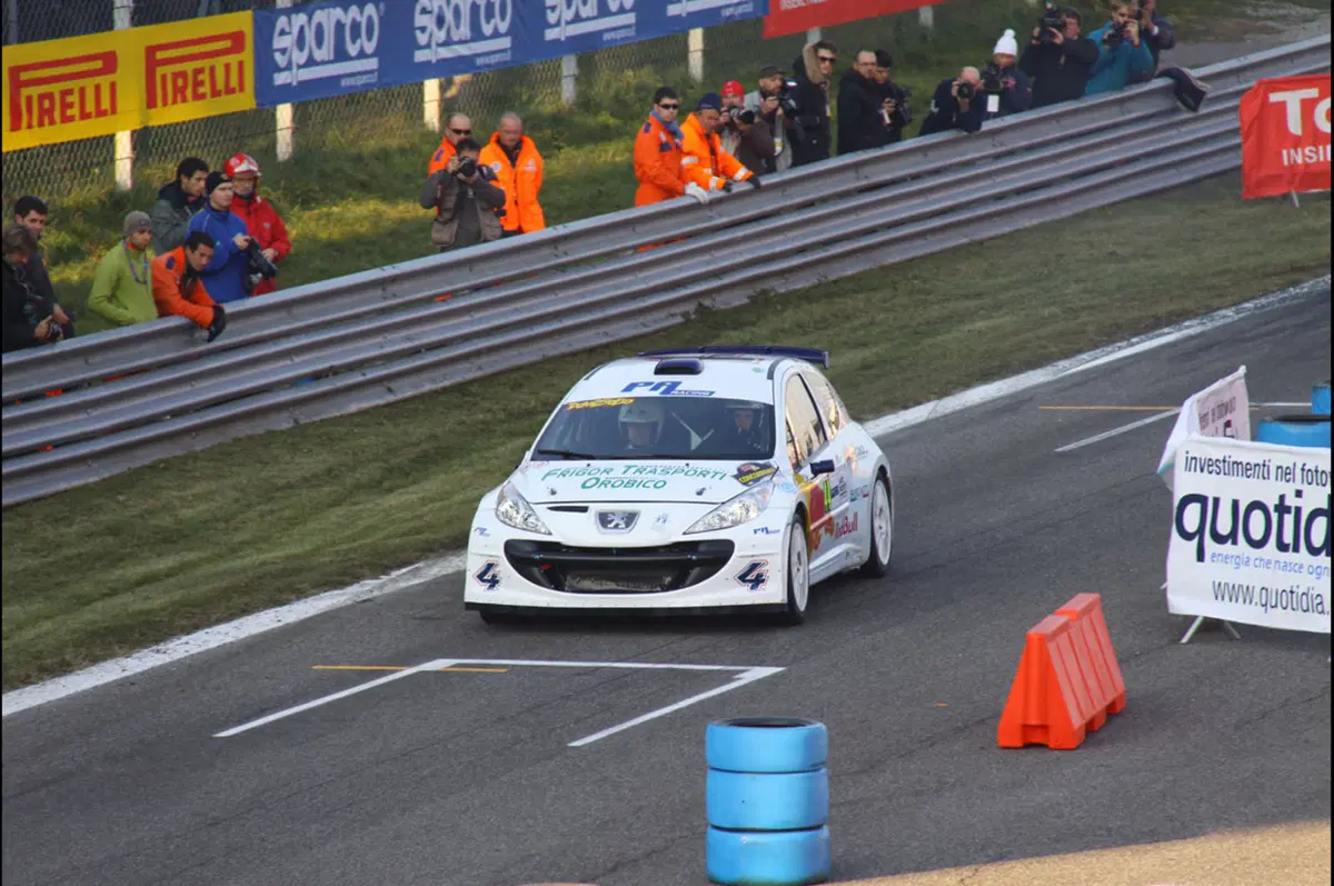 Valentino nulla può contro Loeb (27)