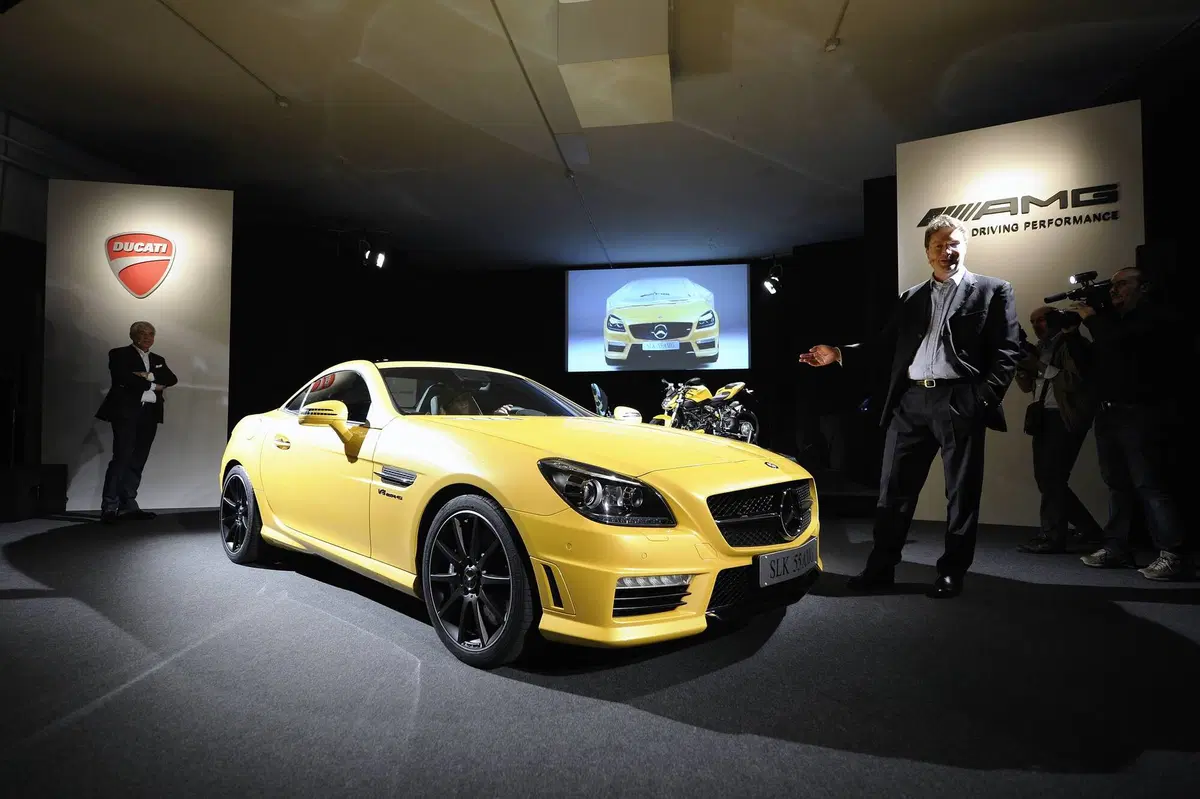 Mercedes-Benz SLK 55 AMG Streetfighter Yellow (6)