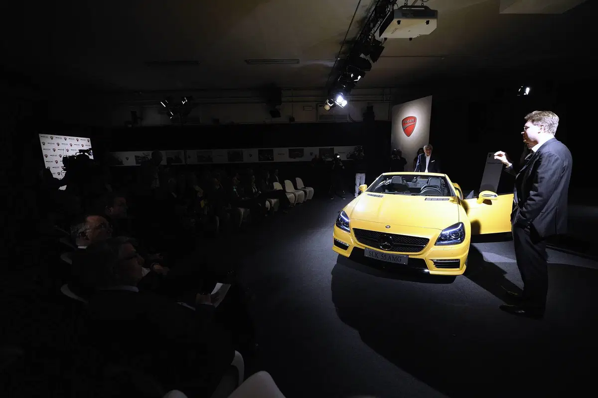 Mercedes-Benz SLK 55 AMG Streetfighter Yellow (13)