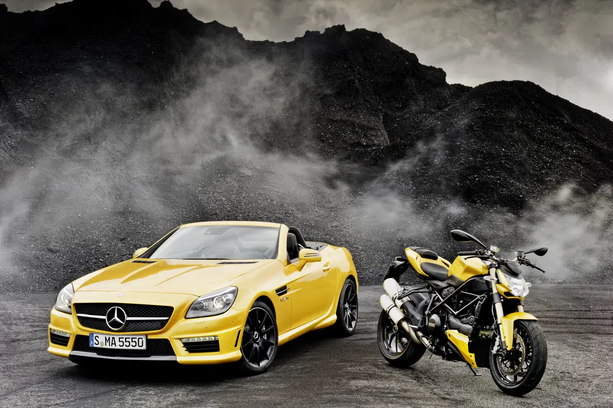 Mercedes-Benz SLK 55 AMG Streetfighter Yellow (19)