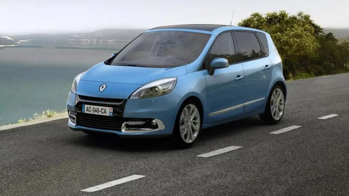 Renault Scénic 2012 (2)