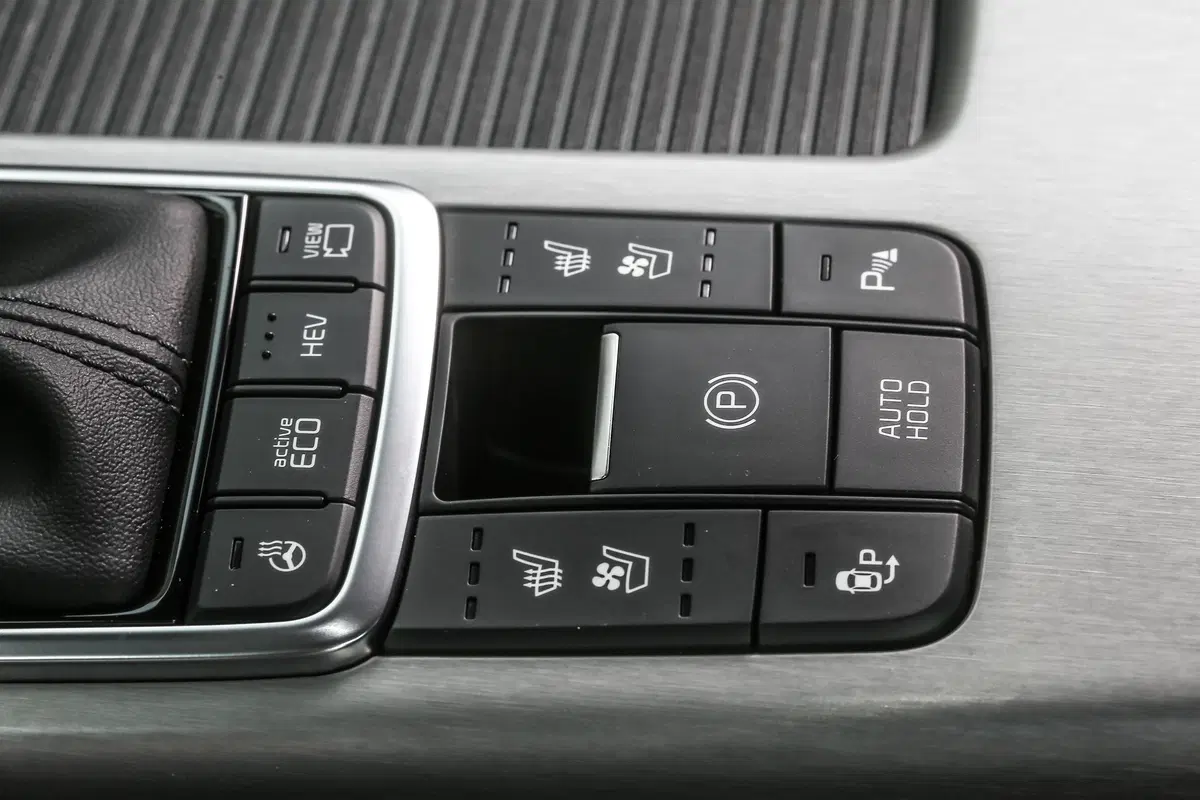 Kia Optima Plug-In Hybrid [Video primo test] (5)
