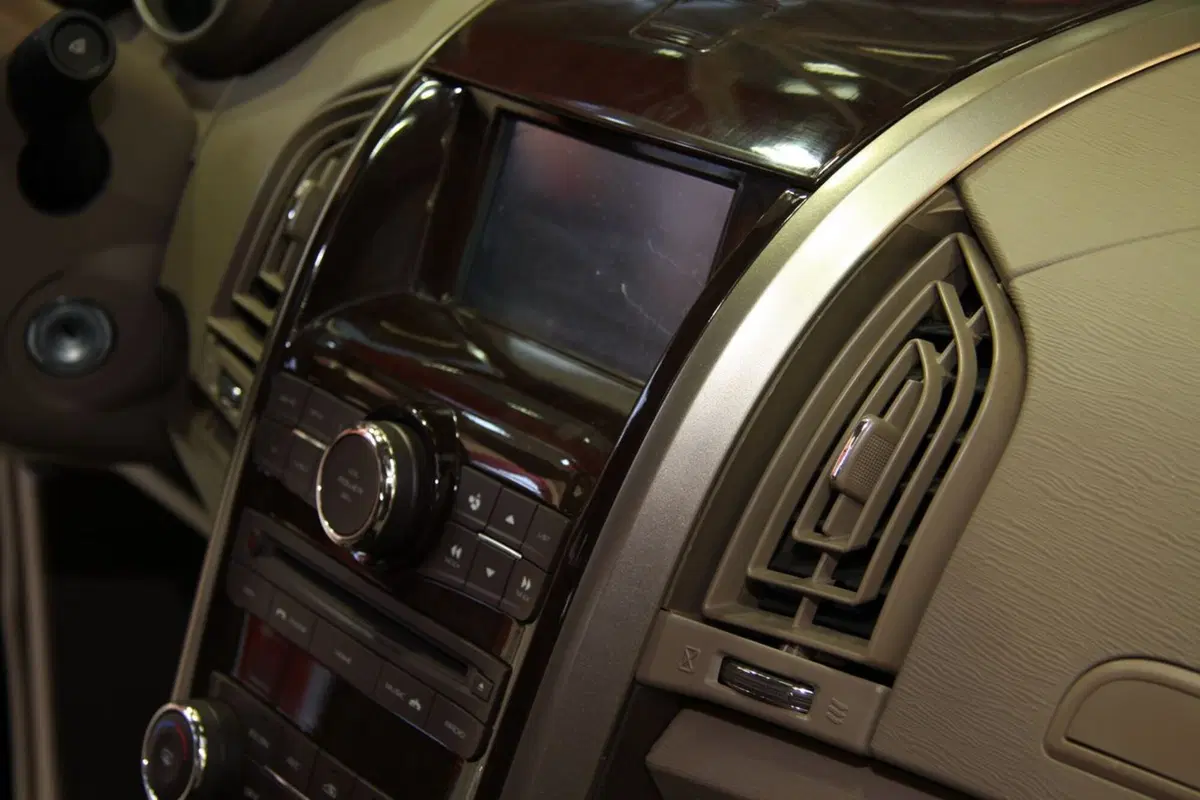Mahindra al Motor Show 2011 (10)