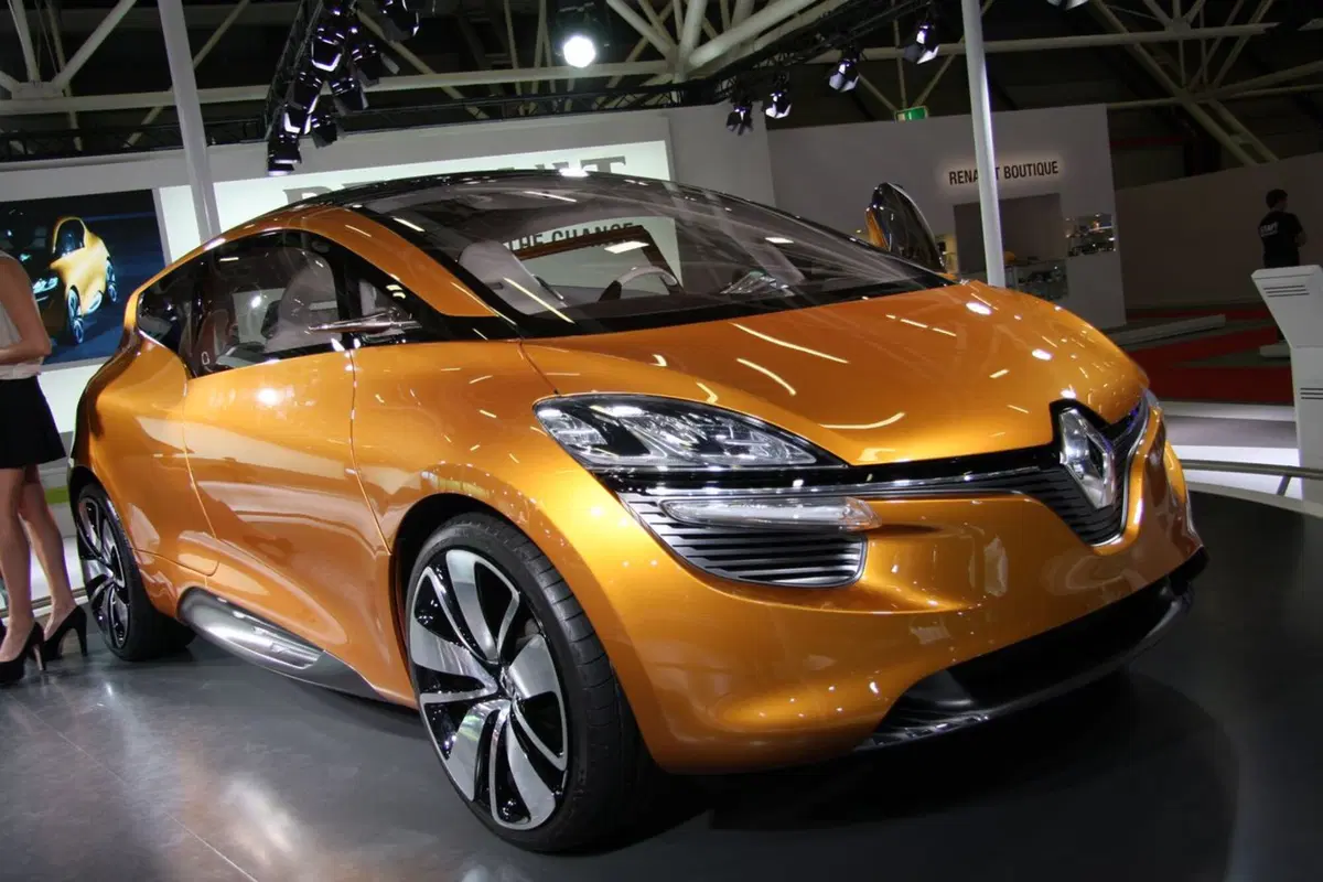 Renault al Motor Show 2011 (24)