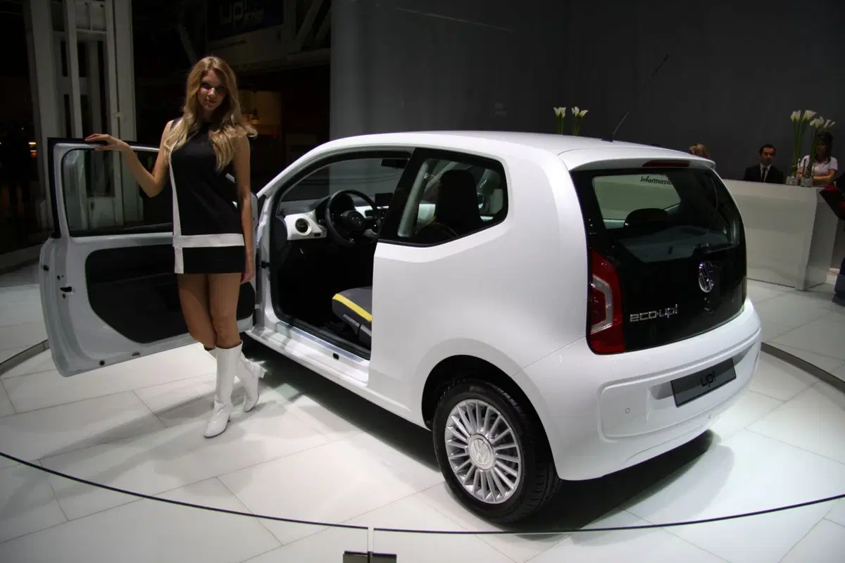 Volkswagen al Motor Show 2011 (13)