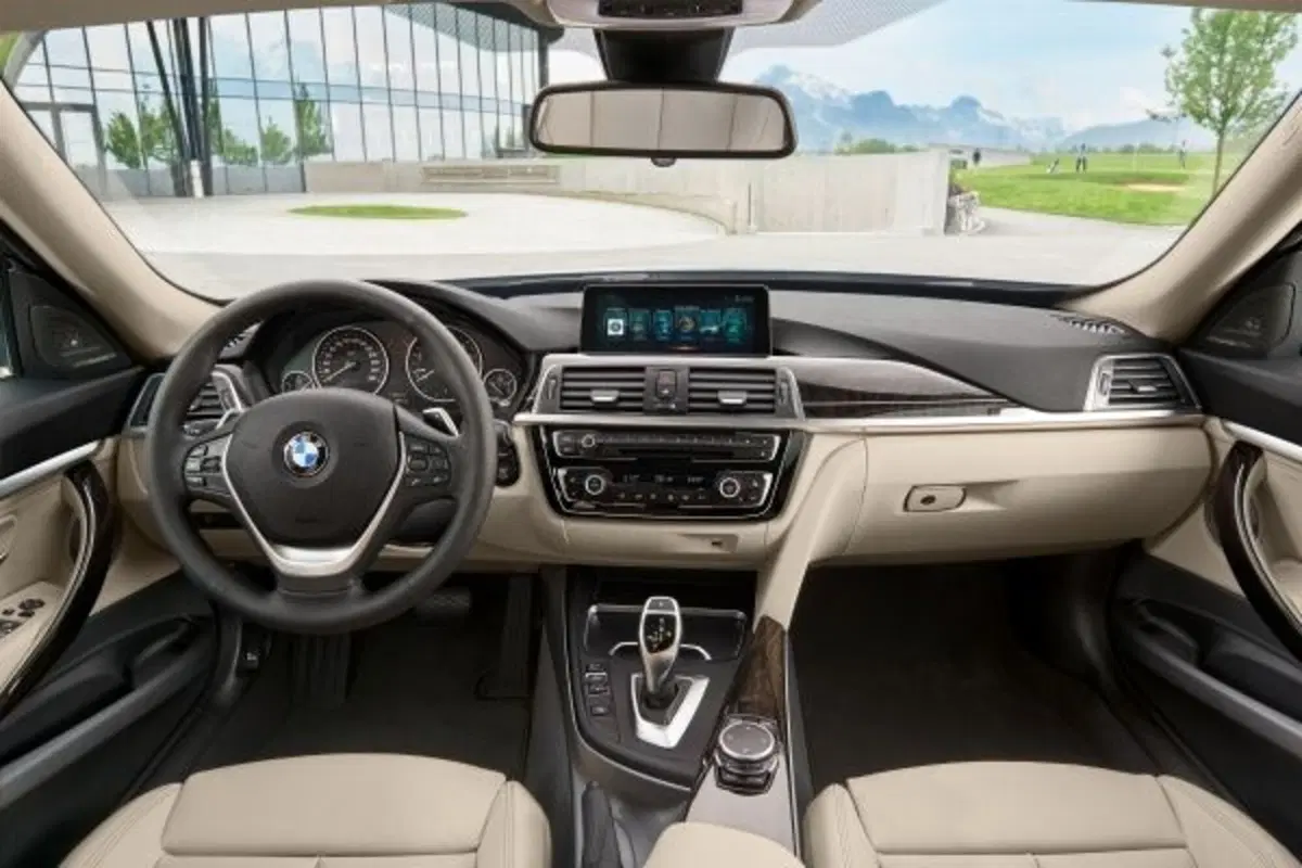 BMW Serie 3 GT 320d (12)