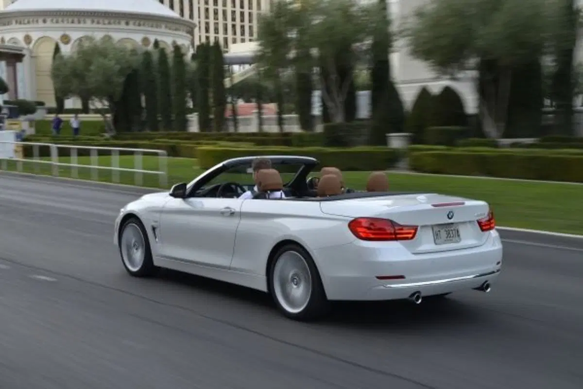 BMW Serie 4 Cabrio 435d xDrive  Advantage (2)
