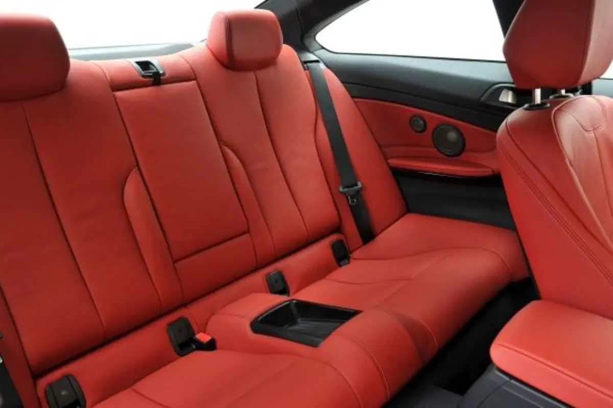 BMW Serie 4 Coupé M4  CS (40)