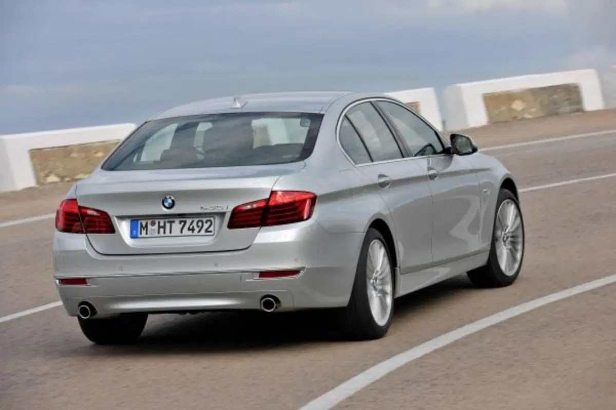 BMW Serie 5 M5 (4)