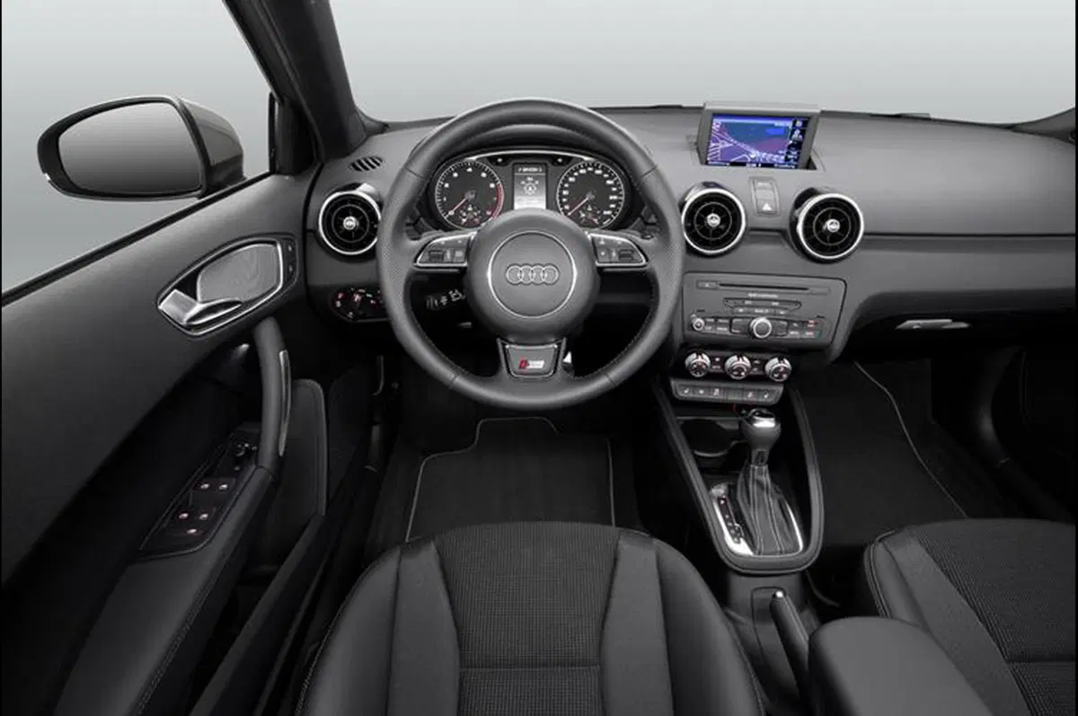 Audi A1 Sportback: listino prezzi (13)