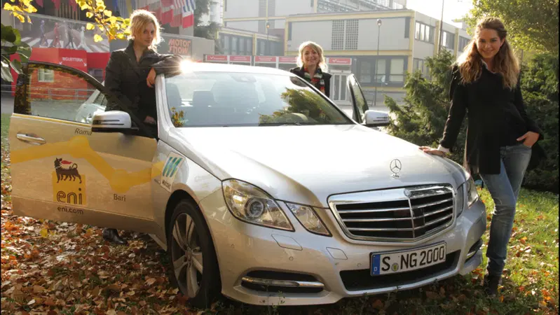 Mercedes-Benz ed Eni: concluso il giro d'Italia a metano