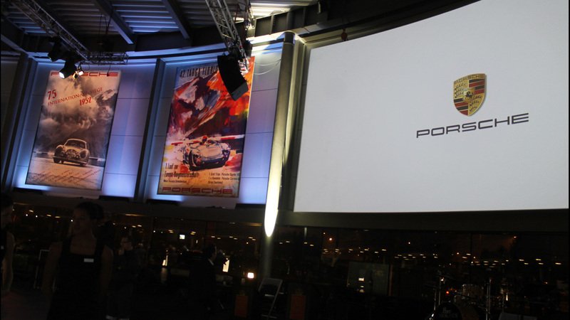 Porsche: inaugurato un nuovo dealer a Milano