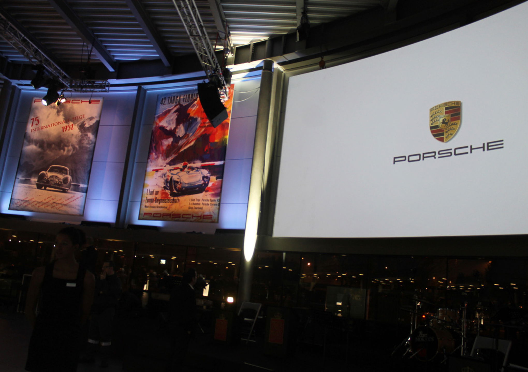 Porsche inaugurato un nuovo dealer a Milano News Automoto.it