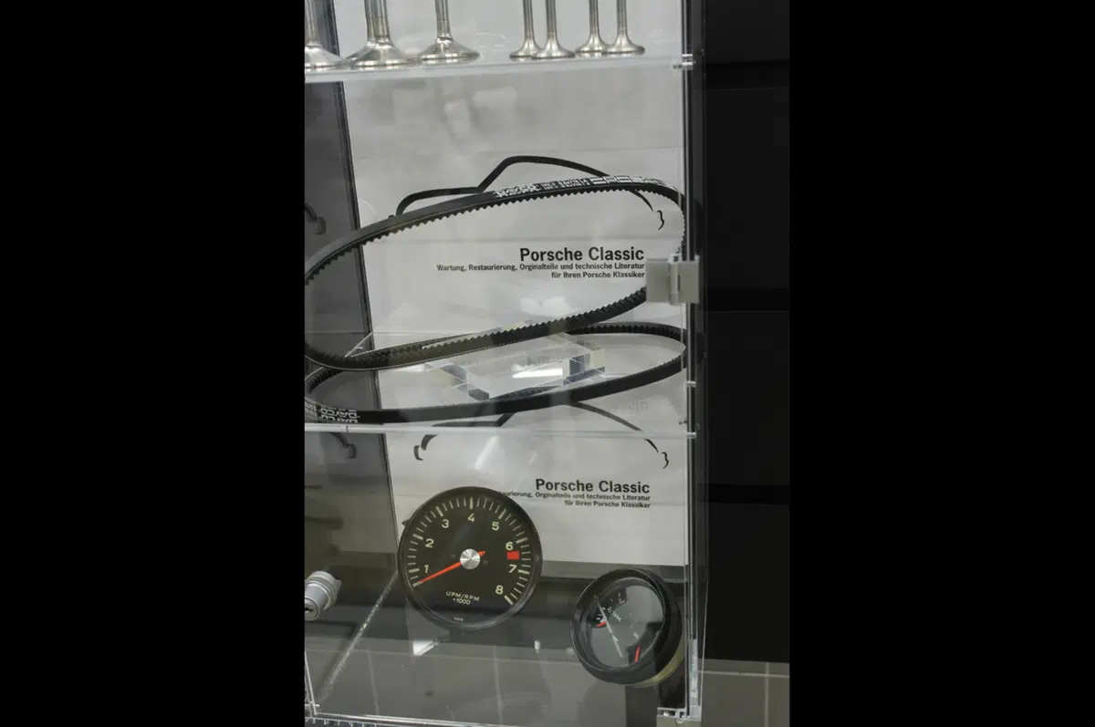 Porsche: inaugurato un nuovo dealer a Milano (6)